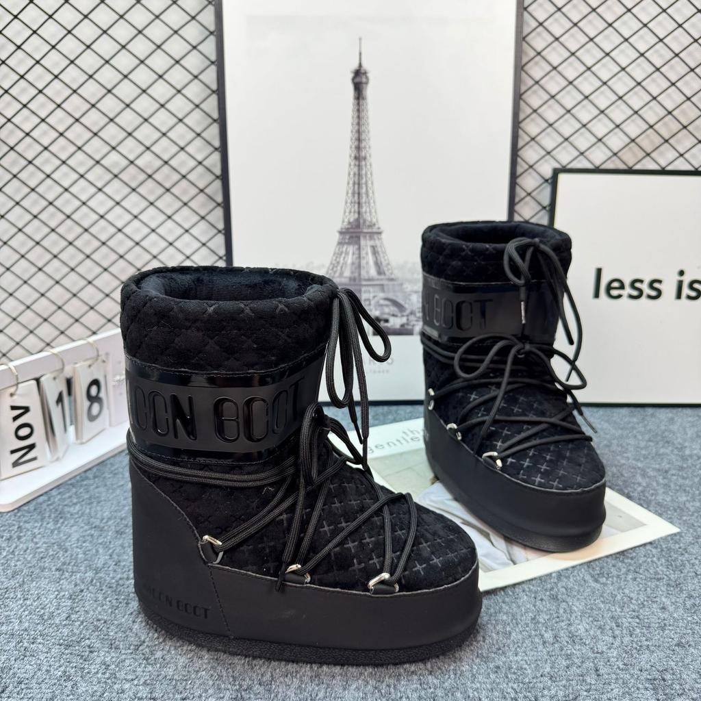 2026 New Heightening Autumn and Winter Moon Boots Women's Non-slip Warm Snow Boots Trendy Boots Ruffian Young Same Boots Medium Tube Lace-up