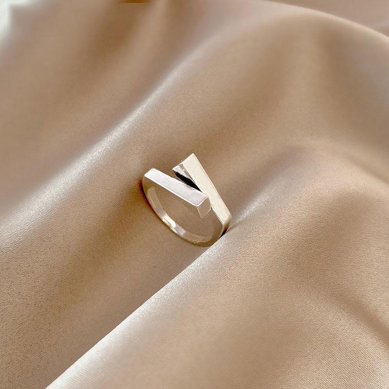 Women's High-End Rectangle Band Ring - Open, Versatile, Simple, Trendy Design for Index Finger