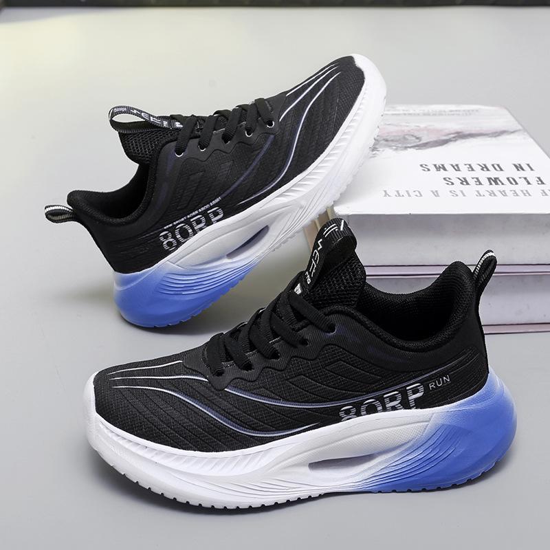 2025 spring and summer new children's sports shoes mesh breathable lightweight shock absorption middle and older children's shoes primary school stud