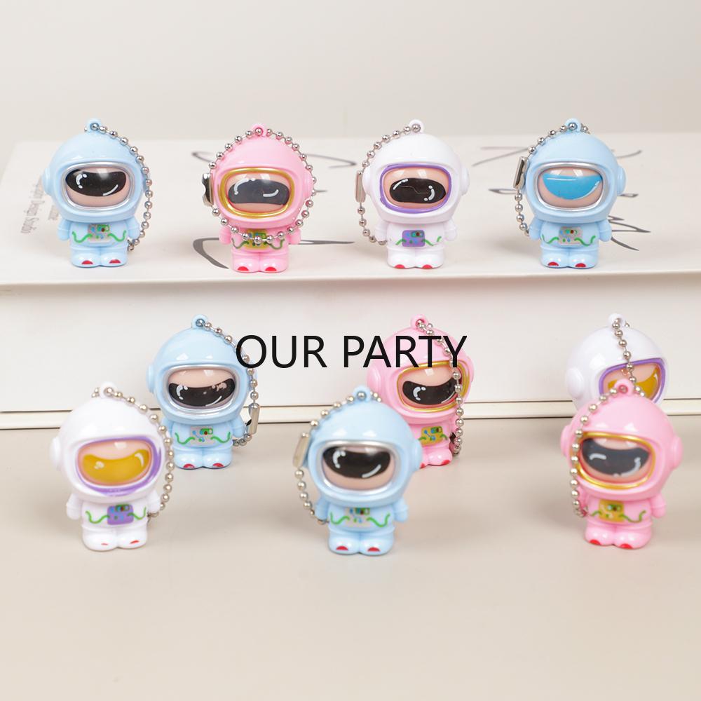 

15Pcs Cartoon Astronaut Theme Face Change Doll Keychains Toys for Kids Birthday Party Favors Back To School Gift Pinata Fillers