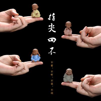 Buddha Statue Mönch Figur Tathagata Indien Yoga Mandala Tee Haustier Lila Keramik Ornamente Mönch Kleine Keramik Handarbeiten Dekorativ