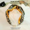Elegant Silk Scarf with Magnetic Buckle and Pearl Necklace - Stylish Clavicle Chain for Women
