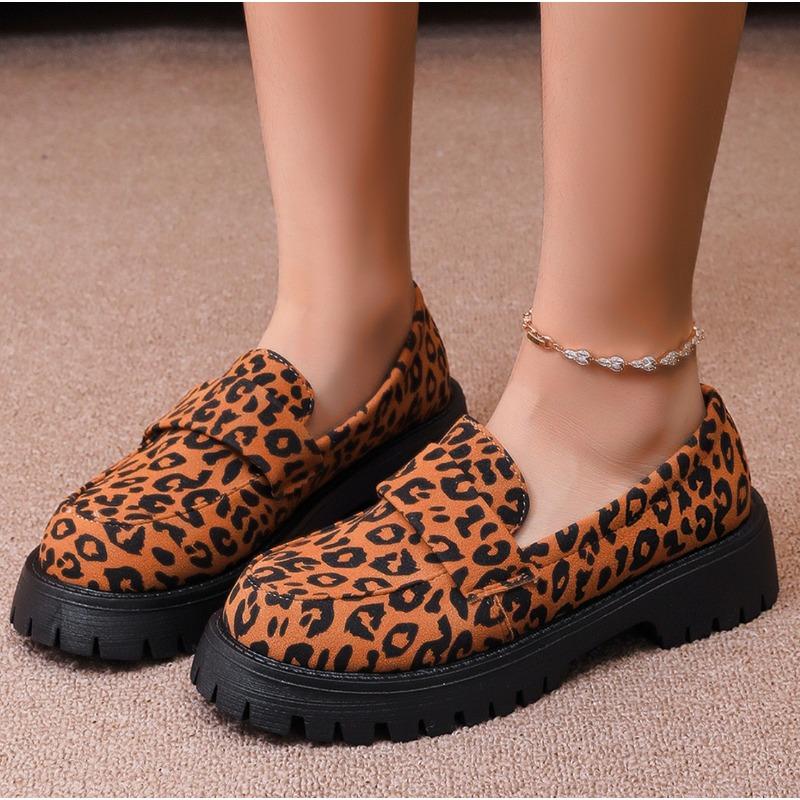 

Fashion Women s Fashion Leopard Patchwork Slip-on Loafers Chunky Heel Platform Flats New Moccasins Casual Shoes Plus Size Zapatos 43