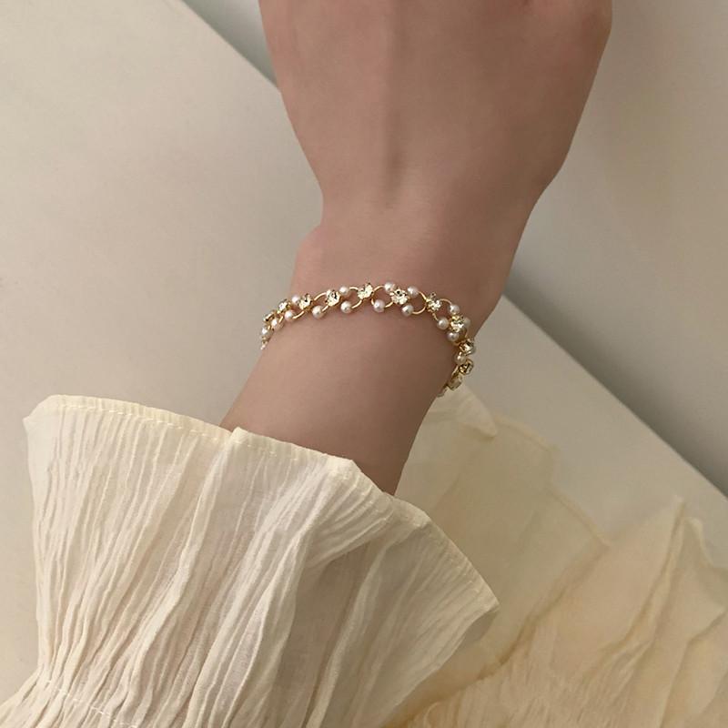 Elegancki Biały Naszyjnik Choker z Imitacji Pereł i Kryształowy Łańcuszek dla Kobiet Koreańska Biżuteria Ślubna Kołnierzyk Prezenty