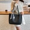 Large capacity Fashionable Ladies' Commuter Style Shoulder Bag Bucket Bag