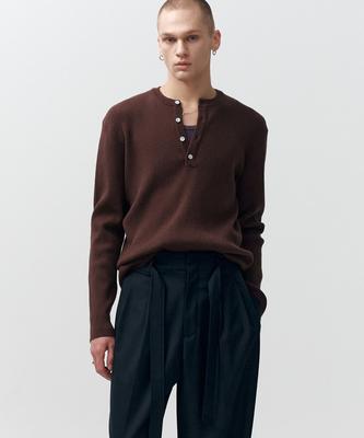 Warme Kleidung – Pullover & Langarmshirts