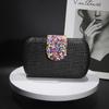 Clutch cu lanț țesut elegant - geantă de seară elegantă și versatilă