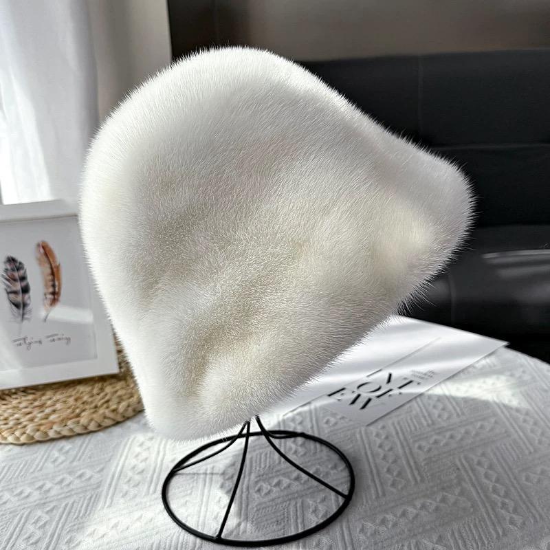 Luxury Unisex Winter Adjustable Hand Embroidery Bucket Hat Elegant Warm Fashion Real Mink Fur Cap for Casual Travel