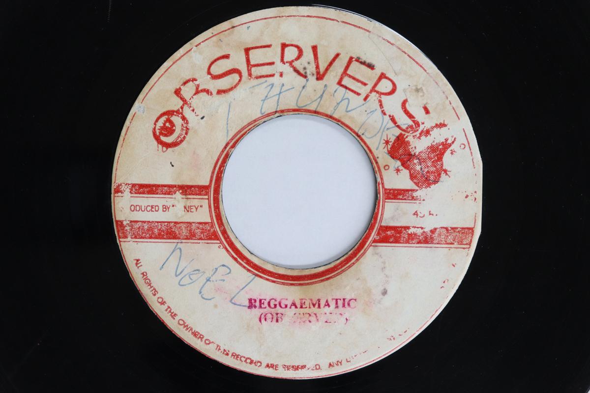

7-дюймовая пластинка OBSERVERS - International Pum Pum / Reggae Mati NONE OBSERVER 1972 Ямайка Регги, Ска и Даб Б/У