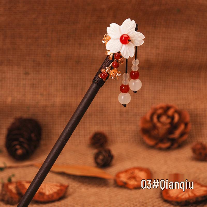 Vintage-Style Ebony Imitation Hairpin with Tassels and Wooden Step-Shaking Design for Hanfu and Ancient Costume Accessories