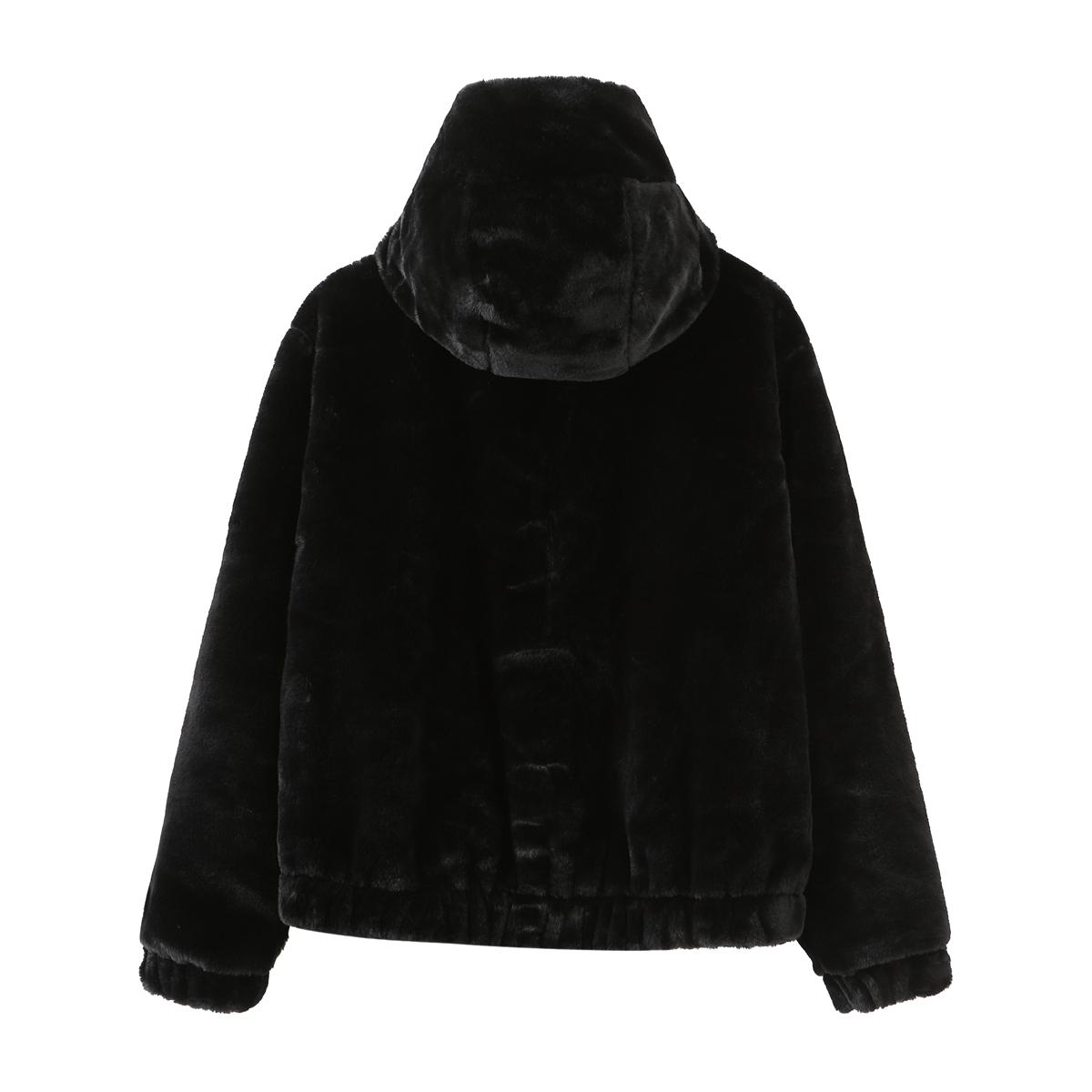 Женская куртка с капюшоном — фото 7