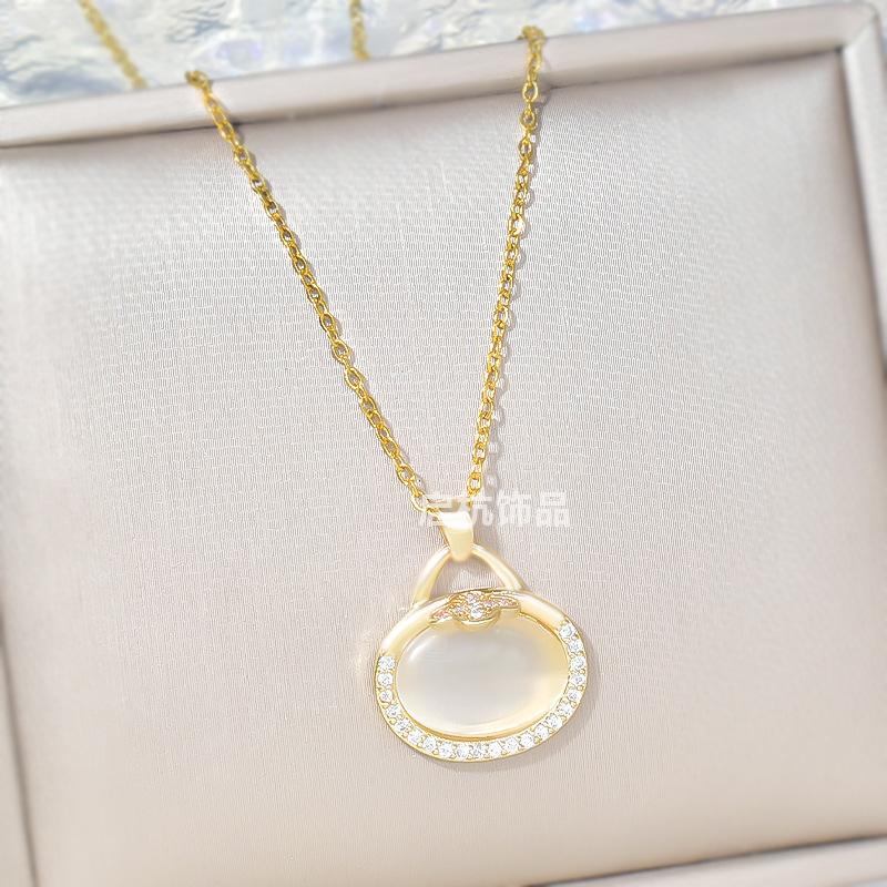 Opal Bag Necklace Women'S Retro High-Value Personality Temperament Versatile Collarbone Chain Same Jewelry