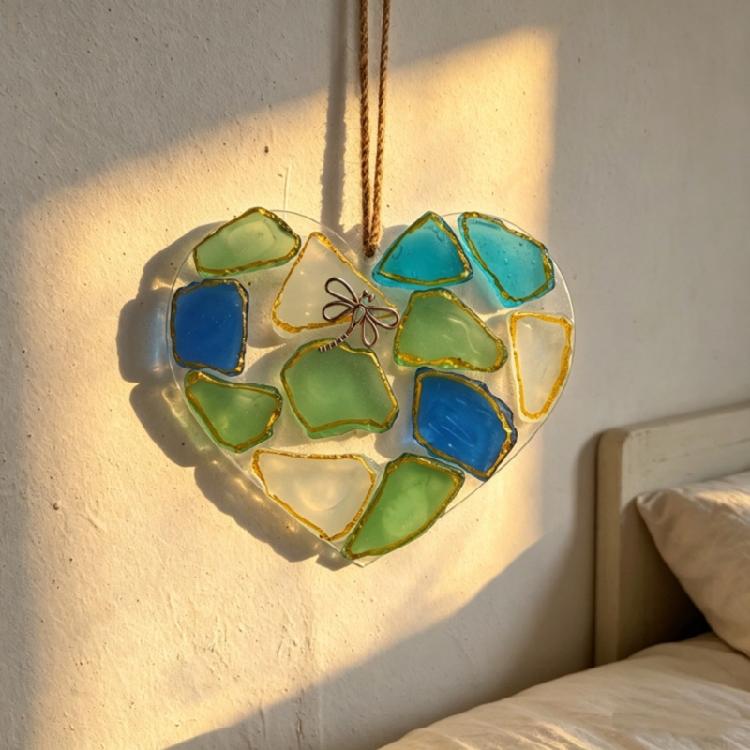 Blue Green White Sea Glass Pendant Hanging Decoration Sea Glass Heart Ornament for Living Room Decoration Car Interiors