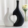 A Set Elegant Irregular Shape Vase Heart-Shaped Flower Arrangement Vase Creative Ceramic Vase