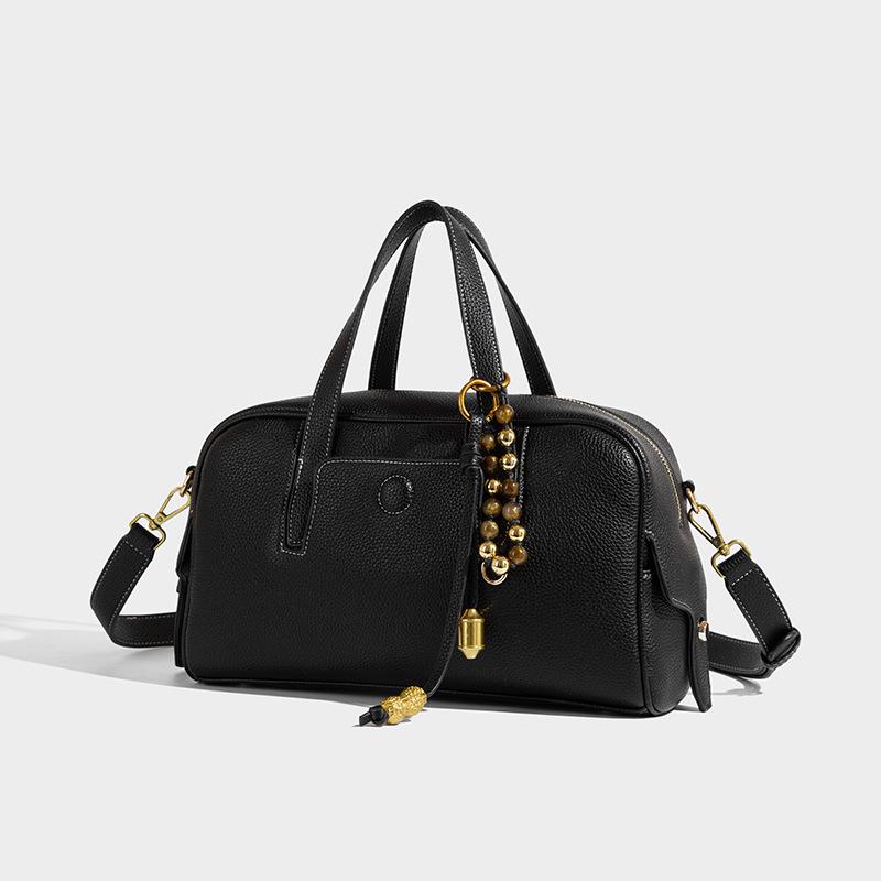 Niche Bowling Bag for Women 2025 New Fashion Handheld Boston Bag Commuter Large Capacity Fashion Tote Bag