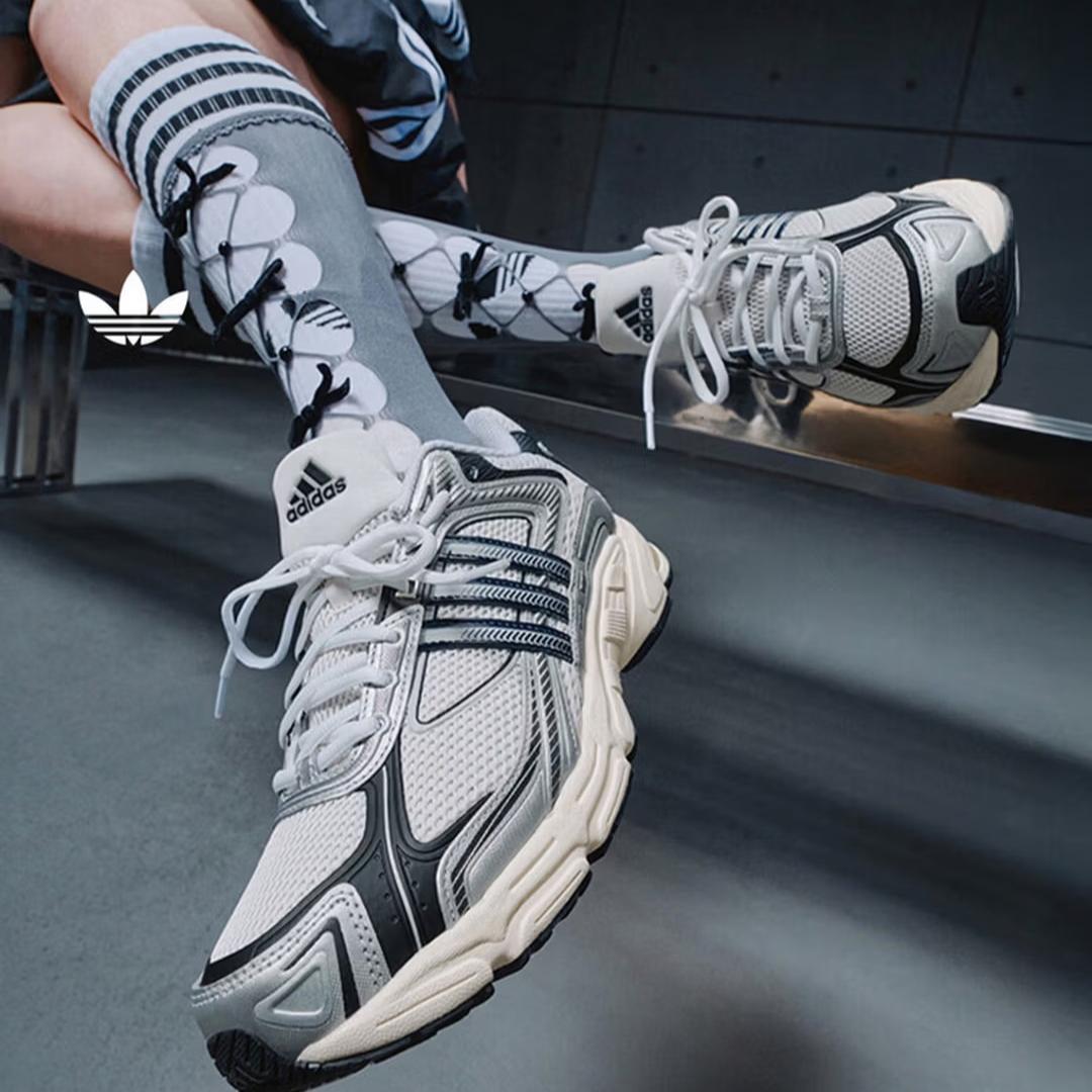 

Кроссовки Adidas Flashback RESPONSE CL Посадка как у папиных кроссовок - Мужские и Женские Adidas Трехцветные IG6226 48 белый