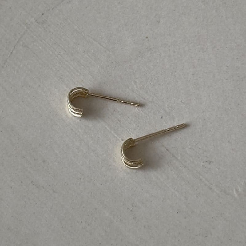Faye 14k Sona earrings