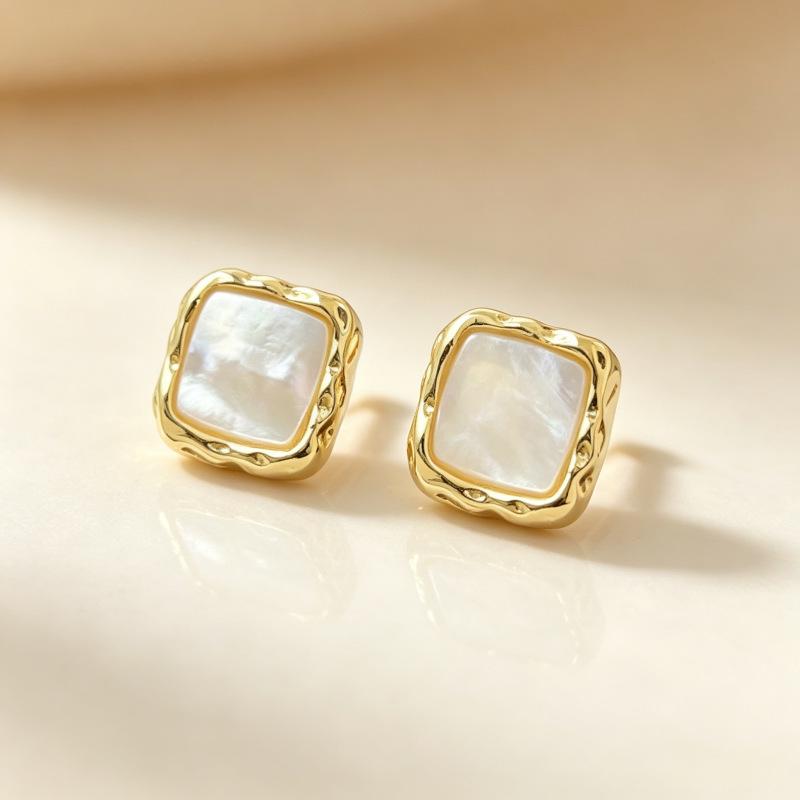 Exquisite Korean Geometric Square Shell Stud Earrings