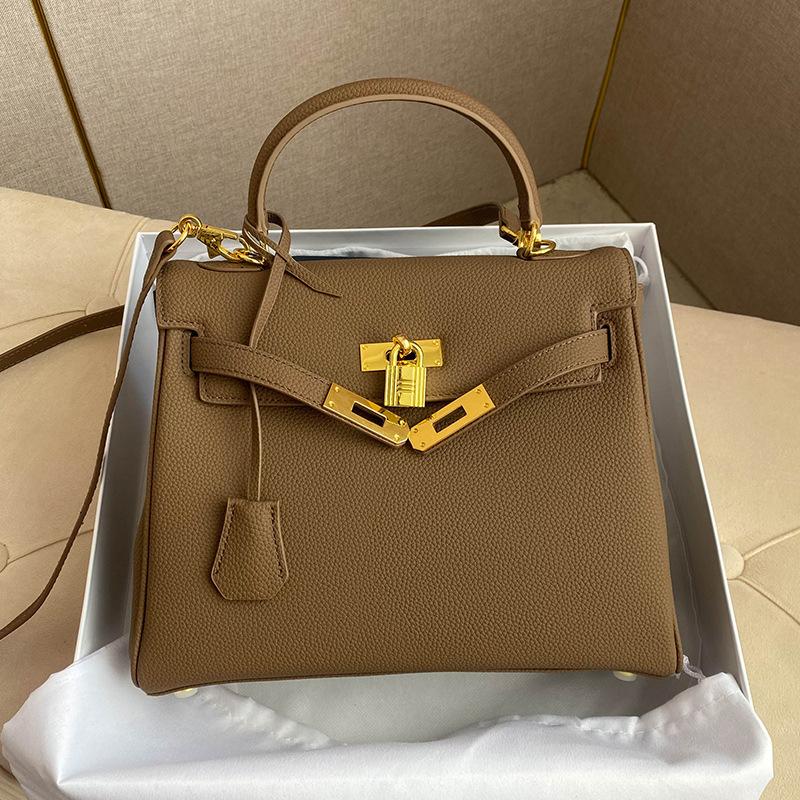 

Второе поколение женской сумки 2025 года, летняя новая модная высококачественная сумка через плечо, маленькая сумка, легкая, роскошная сумка