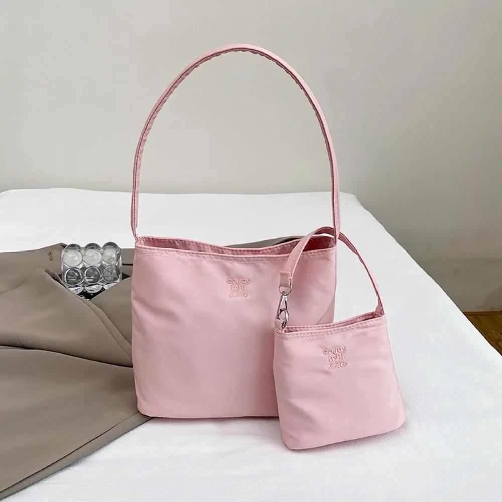 Koreanischer Stil Nylon-Tragetasche Handtasche Große Kapazität Stickerei Buchstabe Achseltasche All-Match Unifarbene Stoff-Umhängetasche Reise