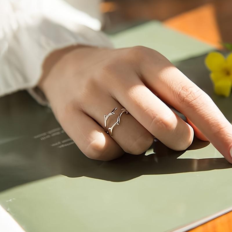 Women's Fashionable Personality Ring Simple Branch Antler Shaped Adjustable Ring for Daily Casual Wear Cute Birthday Christmas Gift
