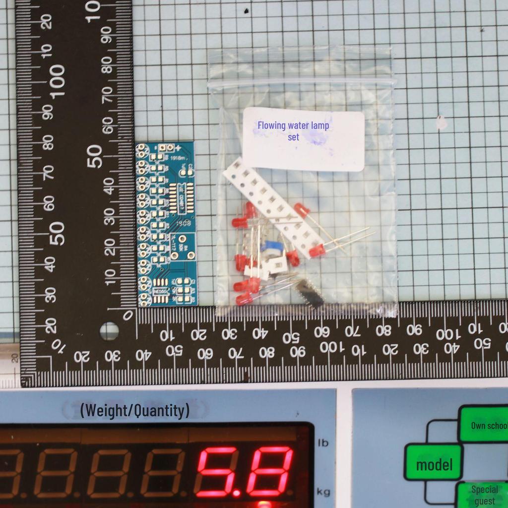 Stromend Water Licht DIY Elektronische Kit: NE555 & CD4017 Componenten
