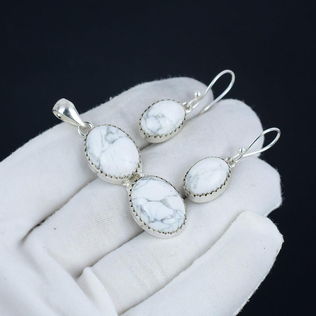 Sada přívěsku z přírodního howlitu, Ručně vyrobená sada náušnic a přívěsku z drahokamu howlitu ze sterlingového stříbra 925 pro ženy, Přívěsek pro párty, Dárek