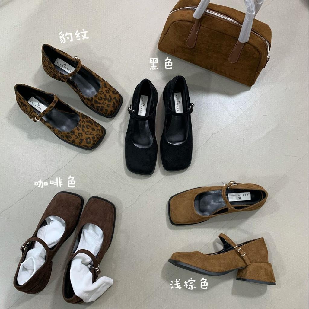 Retro Mary Jane shoes women's soft-soled Doudou shoes 2025 spring and autumn new brown small square head shallow mouth one pedal single shoes