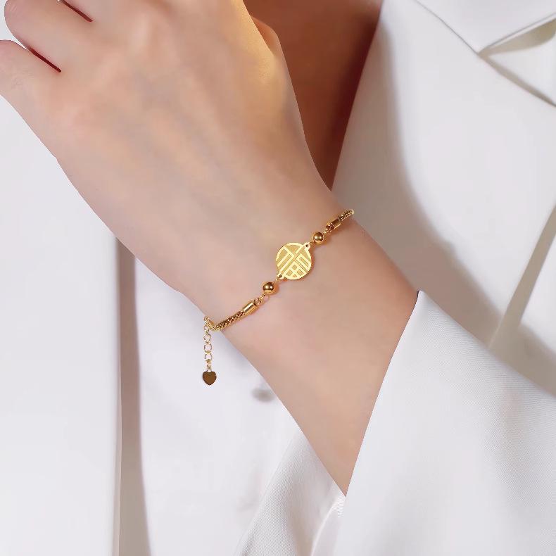 Elegant 18K Gold Titanium Steel Bracelets: European & American Fashion, Non-fading, Women's Versatile Personality Hand Jewelry