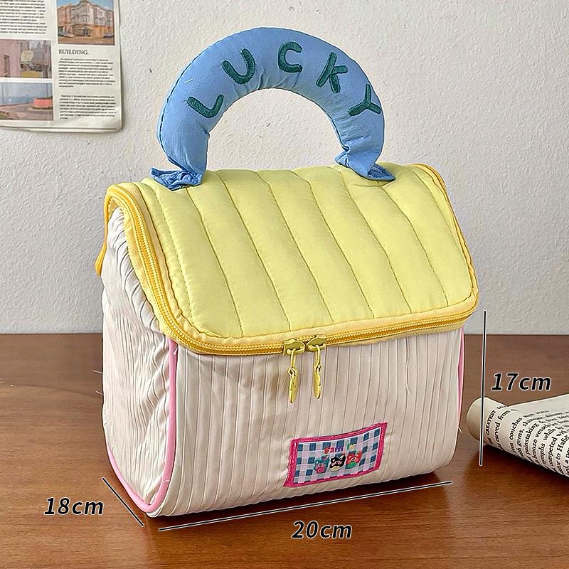 

Cross-Border Cartoon Portable Large-Capacity Flannel Makeup Bag