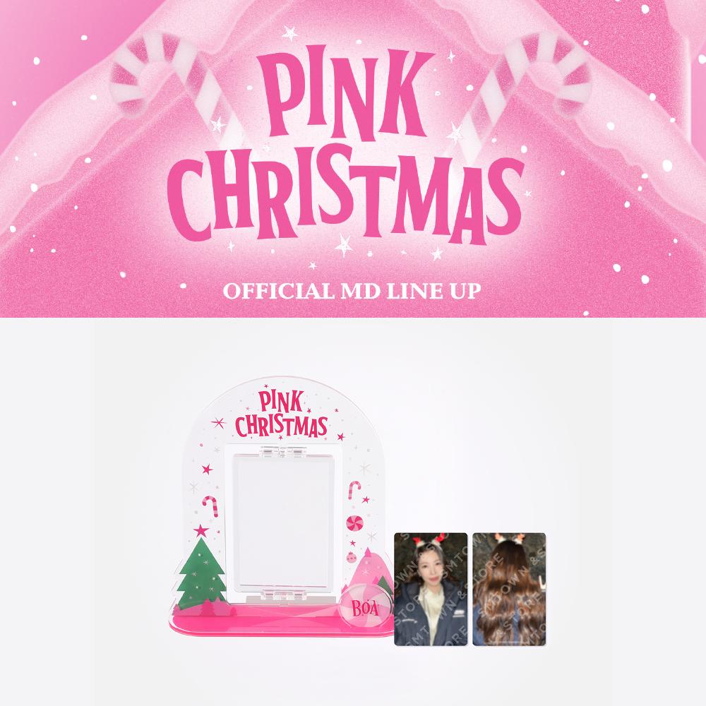 

Оформите предзаказ SMTOWN Pink Christmas, 2023, набор вращающихся акриловых подставок BoA ver.