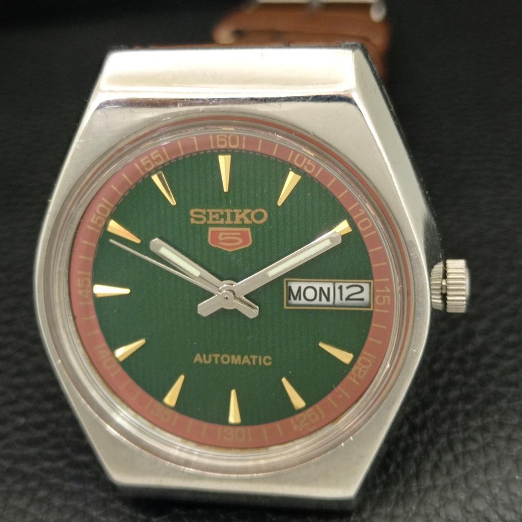 VINTAGE SEIKO 5 AUTOMATIC 6309A JAPAN MENS GREEN COLOR DIAL WATCH A708334-1
