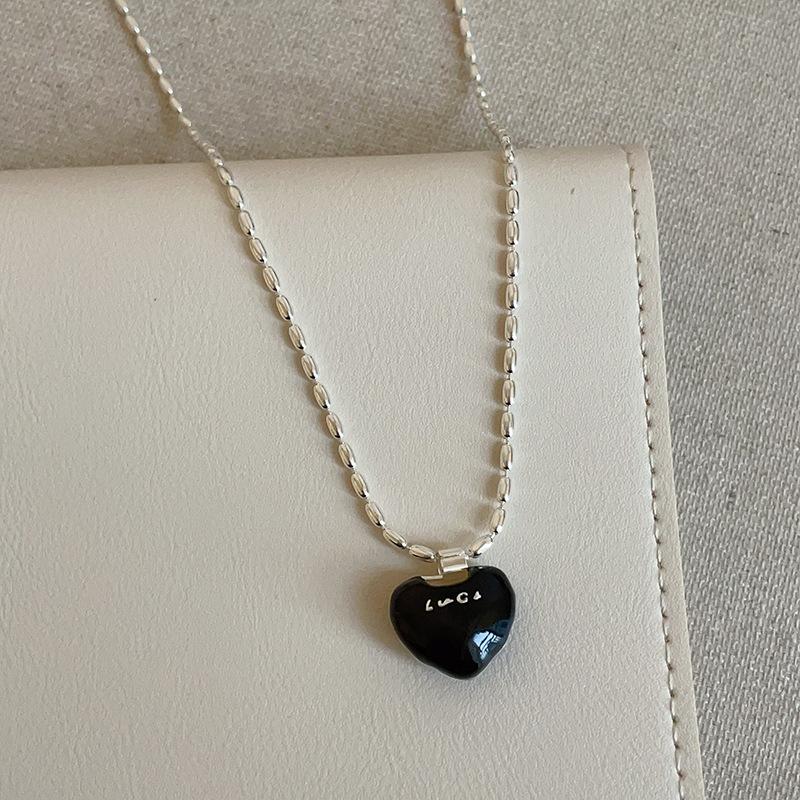 Silver Plated Beads Chain Chokers For Women Korea Black Enamel Letter Love Heart Pendant Necklaces Wholesale Fashion Jewelry