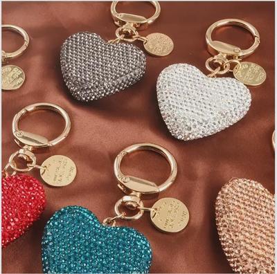 TEMU Popular Full Diamond Heart Keychain - Fashionable Openable Love Key Pendant Ring