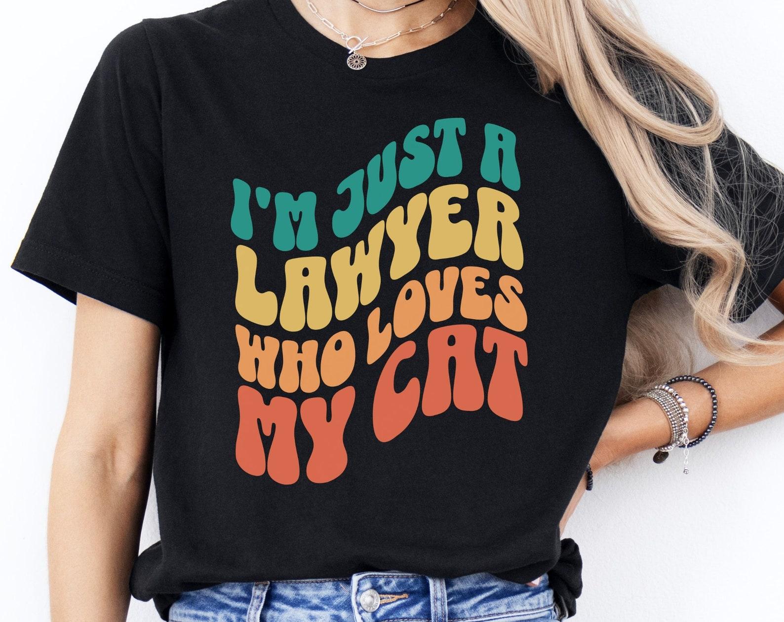 Funny Lawyer Cat T-Shirt: Groovy Attorney Gift S