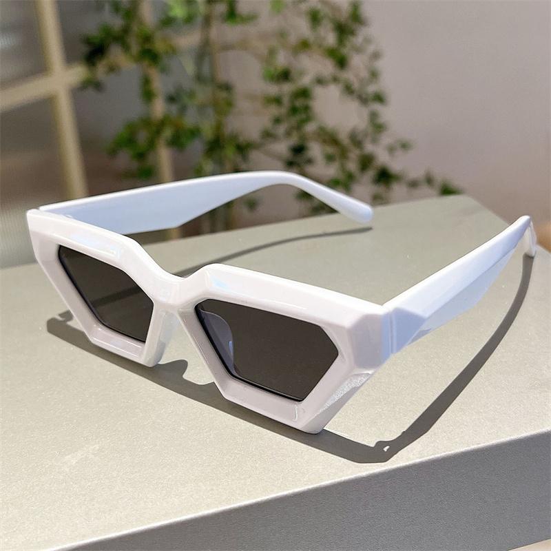 Cat Eye Oversized Sunglasses Gradient for Women Fashion Retro Stylish Trend Brand Design Outdoor Party Shades Eyewear