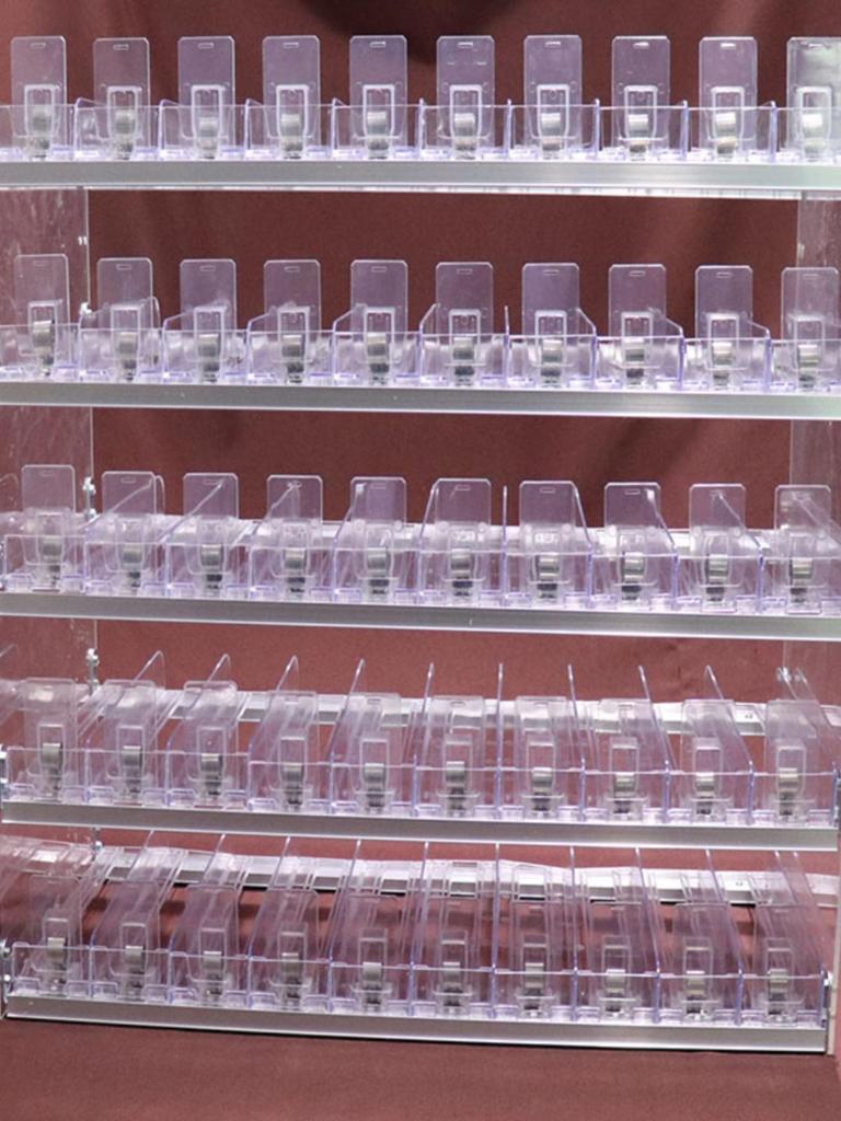 Supermarket Cigarette Display Rack with Pusher