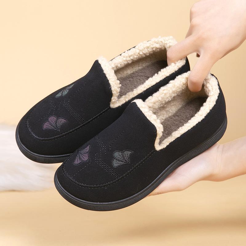 

Зимние женские лоферы с флисовой подкладкой. Удобная уличная противоскользящая обувь. Женские теплые туфли из искусственной кожи на меховой подкладке. Туфли на плоской платформе.