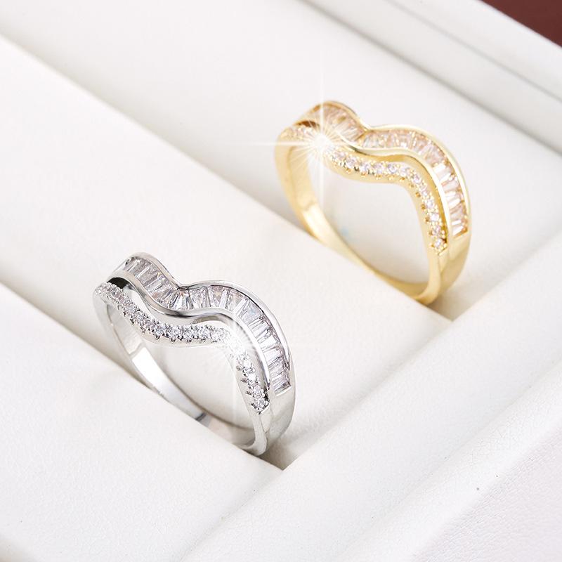 Elegant V-Shaped Wavy Zircon Ring - Simple, Versatile Women's Pure Copper Jewelry