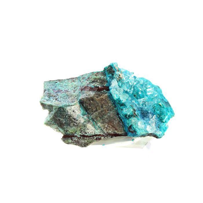 Pierres et Minéraux. Dioptase + Shattuckite + Quartz. 1428.0 ct. Milpillas Mine, Sonora, Mexique.
