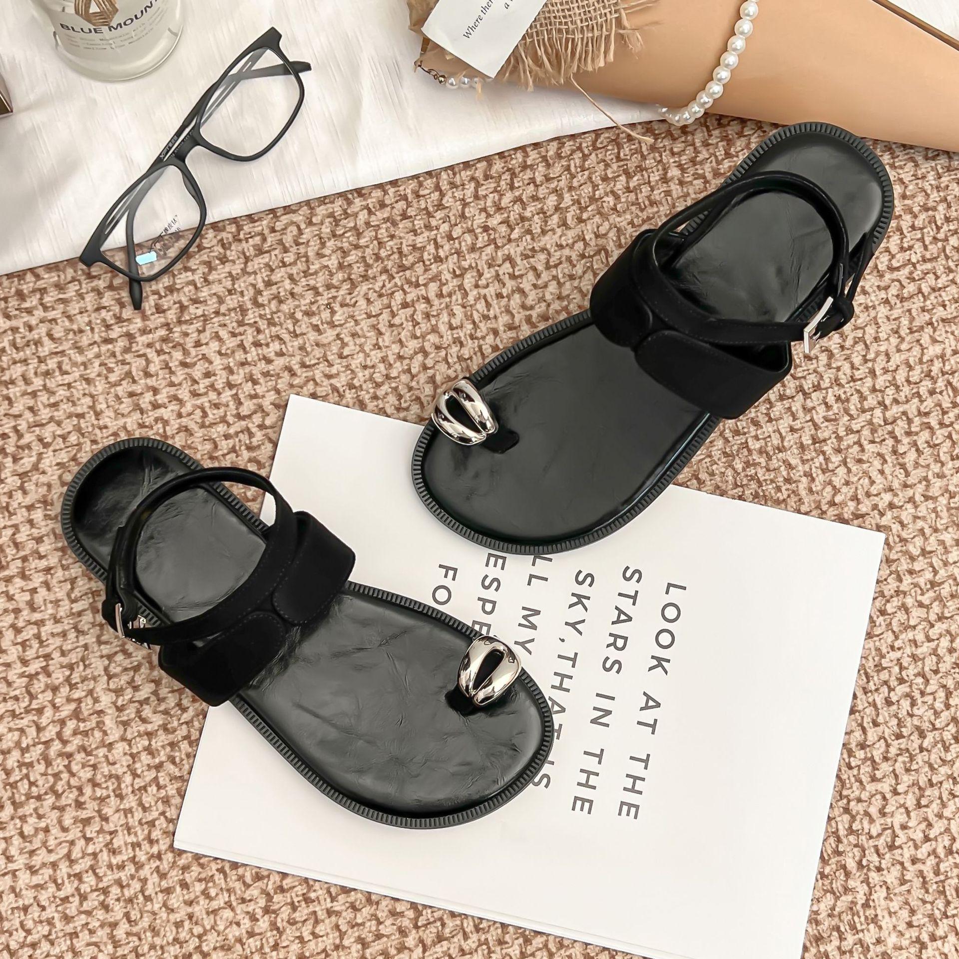 

One-word with set of toe cool slippers women s summer versatile flat-soled sandals women s soft soles are not tired of feet, fashionable Huizhou women 39 чёрный