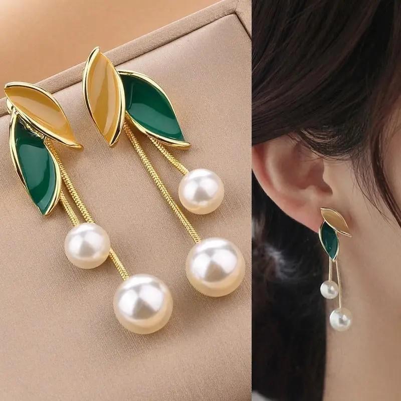925 Silver Needle Korean Fashion Crystal Flower Earrings For Women Jewelry Trending Luxury Women's French Pearl Earrings