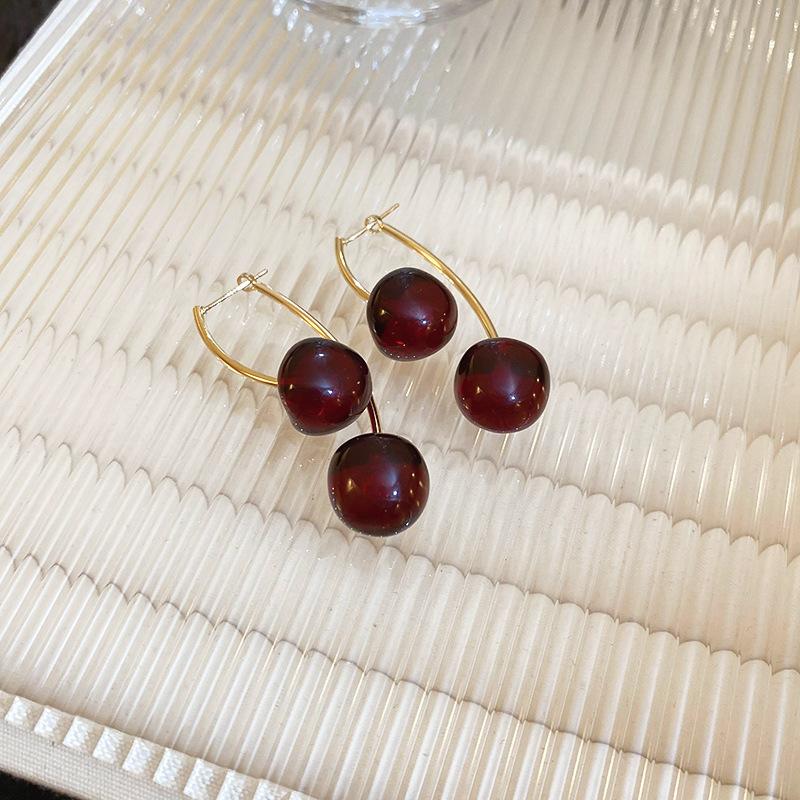 Niche Dark‑Red Resin Cherry Fruit Silver Needle Earrings Personality Fashion Simple High‑End Temperament Trend Jewelry