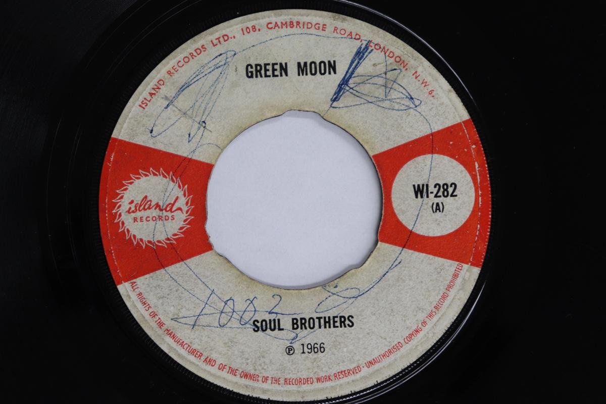 

7inch Record SOUL BROTHERS - Green Moon / Egal OK WI282 ISLAND RECORDS 1966 UK Reggae, Ska & Dub Used