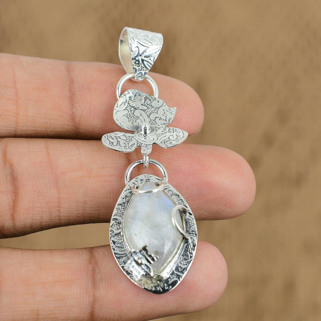 Natural Rainbow Moonstone Gemstone Jewelry 925 Sterling Silver Pendant For Girls