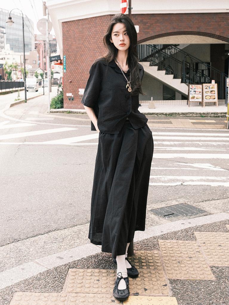 MER MER (2 Colors) Ice Linen Three-Pleated Skirt Black/Beige