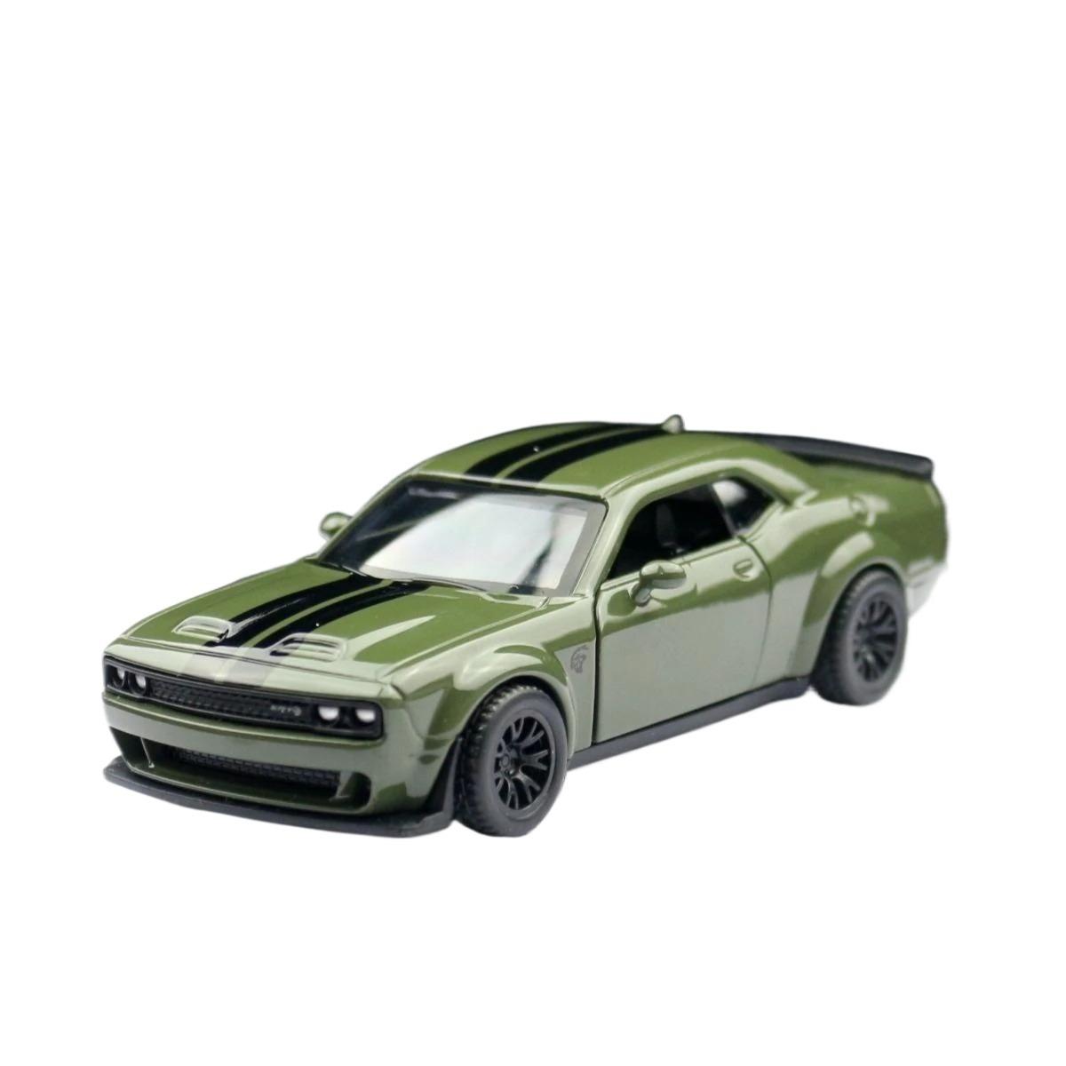 

1/44 модель іграшкового автомобіля Dodge Challenger SRT Hellcat, відлитий під тиском металевий транспортний засіб, мініатюрний колекційний подарунок із відкидними дверима для дитини зелений