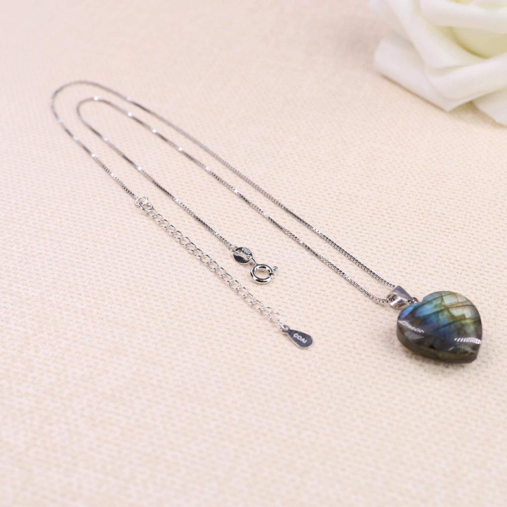 [KOAI] Labradorite Heart Power Stone Necklace for Women