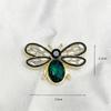 Bee Rhinestone Brooch for Vintage Style Lovers Shiny Crystal Insect Lapel Badge for Outfit Decor Gift