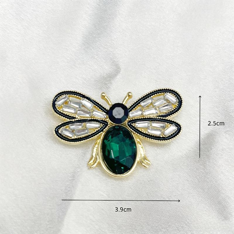 Bee Rhinestone Brooch for Vintage Style Lovers Shiny Crystal Insect Lapel Badge for Outfit Decor Gift